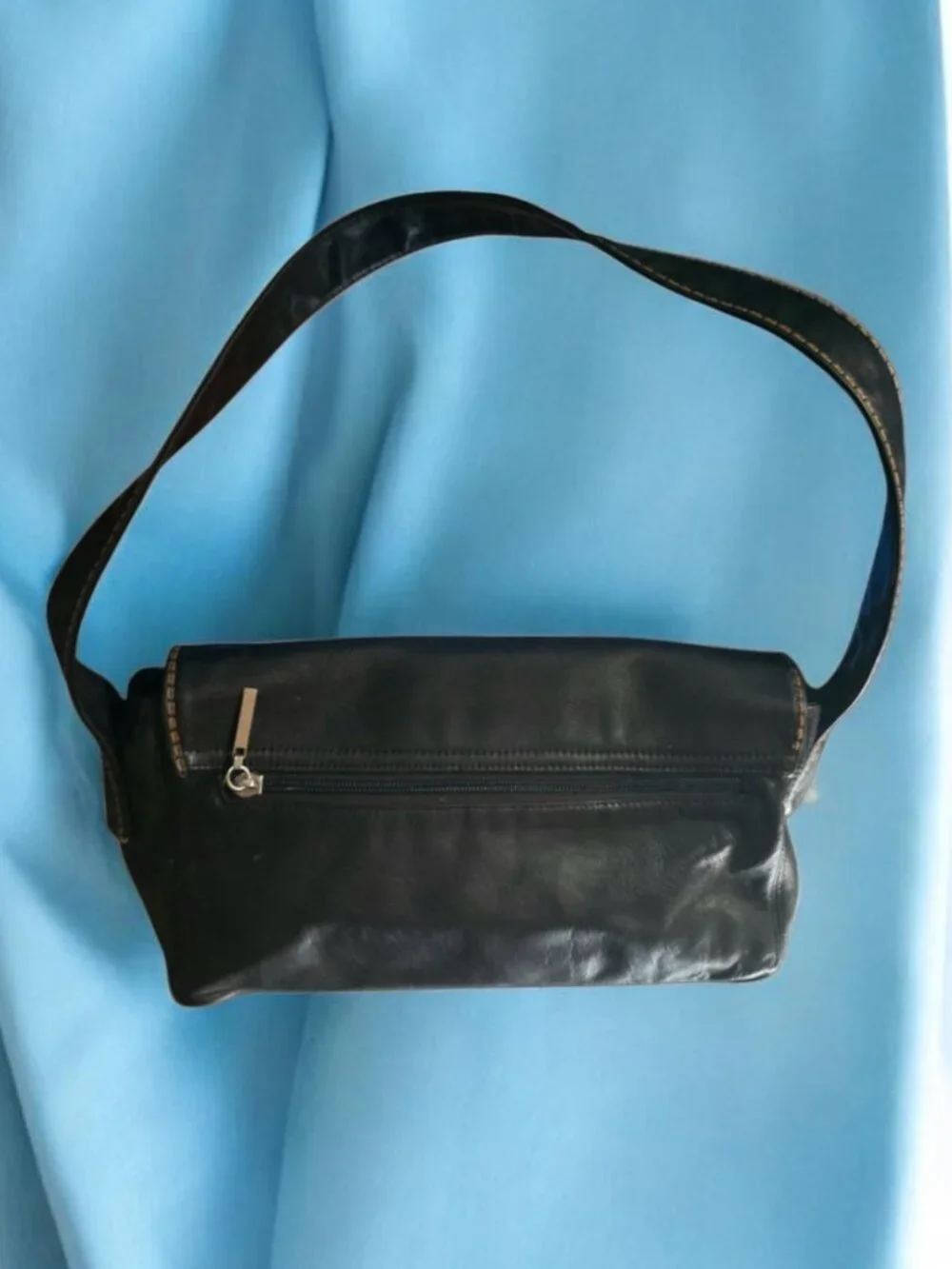 EUC MARCO BUGGIANI VTG Black Leather Full Front Flap with Top Stitching Satchel